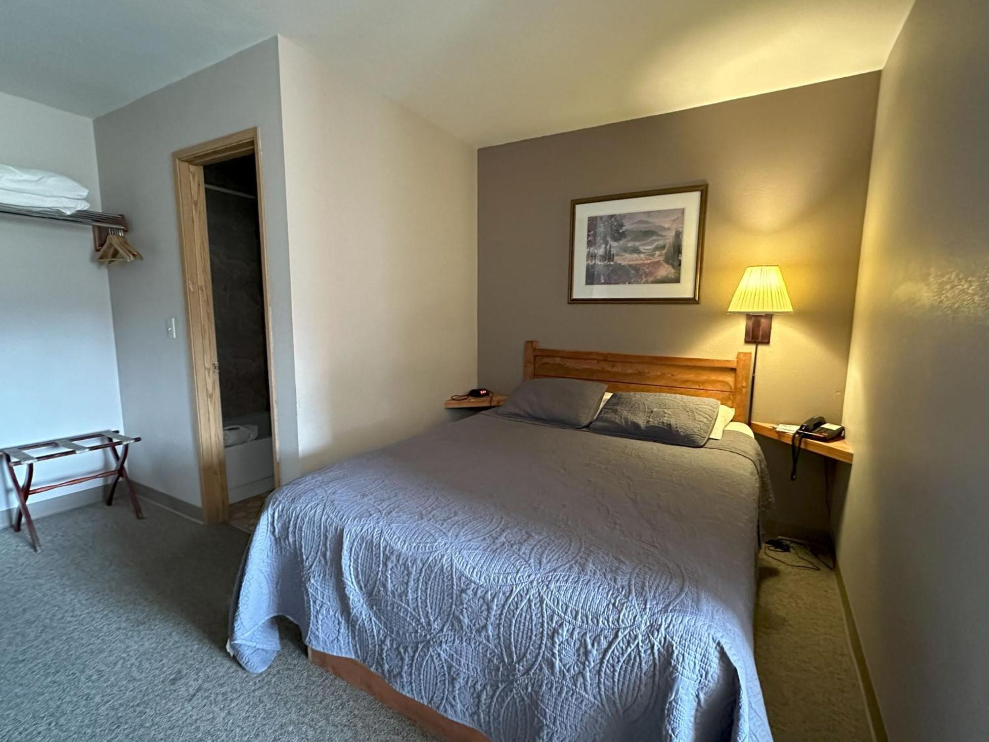 Timber Lodge Inn Cle Elum Buitenkant foto