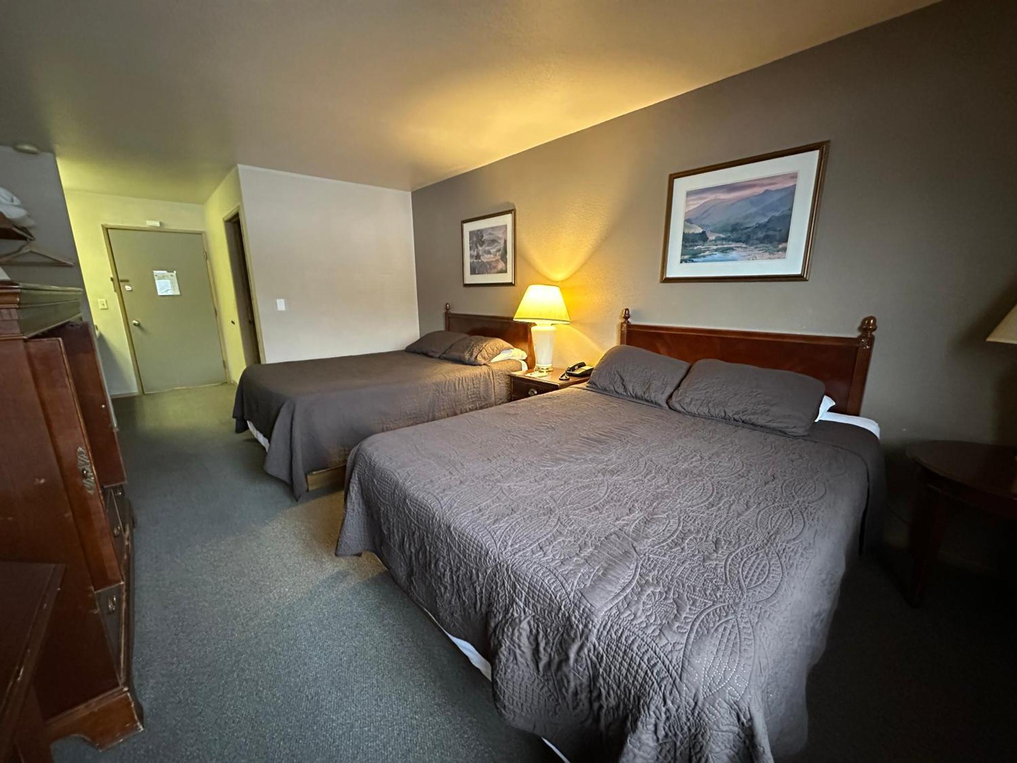 Timber Lodge Inn Cle Elum Buitenkant foto