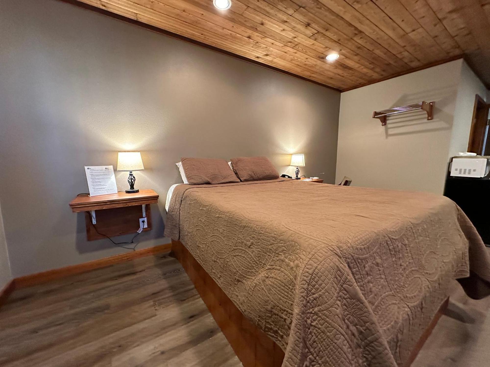 Timber Lodge Inn Cle Elum Buitenkant foto